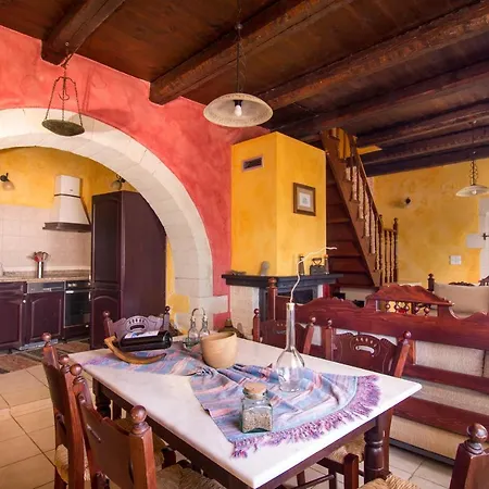 Samonas - Red Fliskouni Chania (Crete)