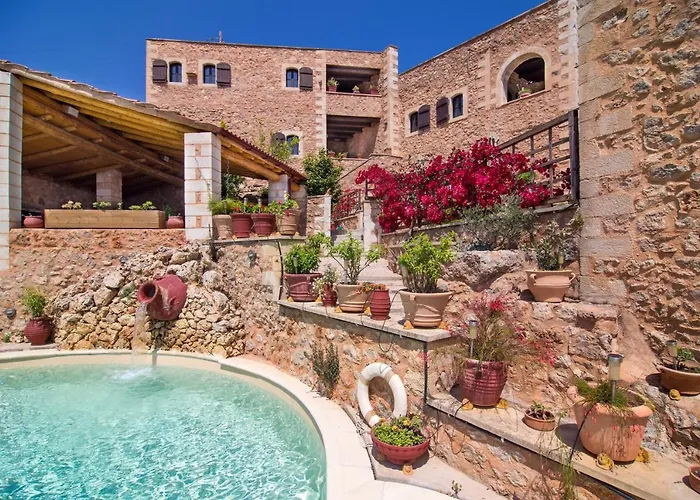 בית נופש Samonas - Red Fliskouni