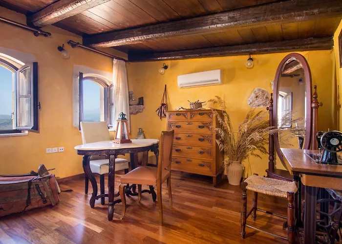 בית נופש Samonas - Red Fliskouni *