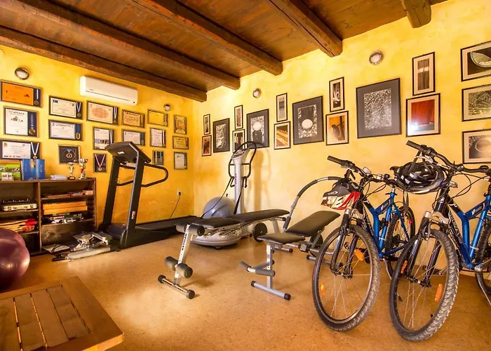 בית נופש Samonas - Red Fliskouni