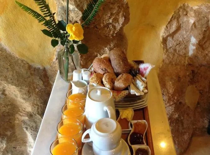 Samonas - Red Fliskouni * חאניה