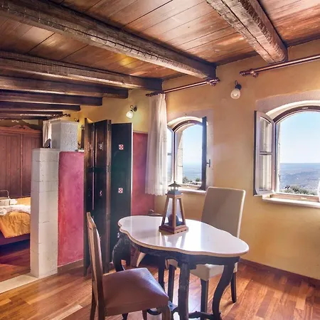 Samonas - Red Fliskouni * Chania (Crete)