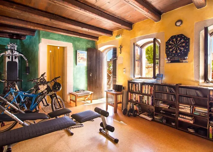 Samonas - Red Fliskouni 하니아